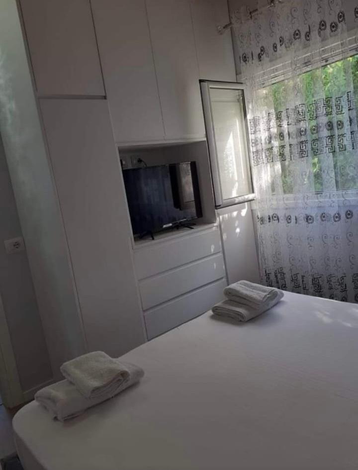 Adriatik Aa Appartamento Piqeras